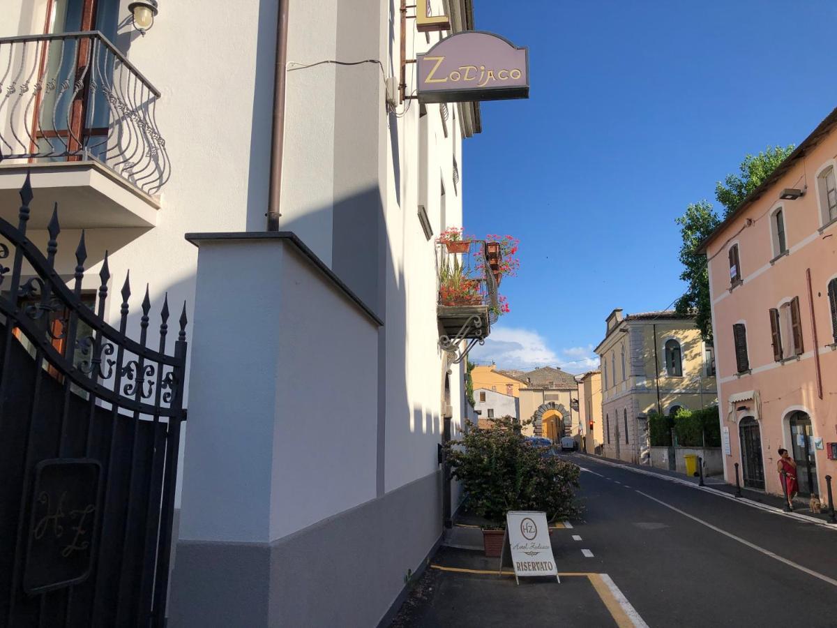 Hotel Zodiaco Bolsena Exterior foto